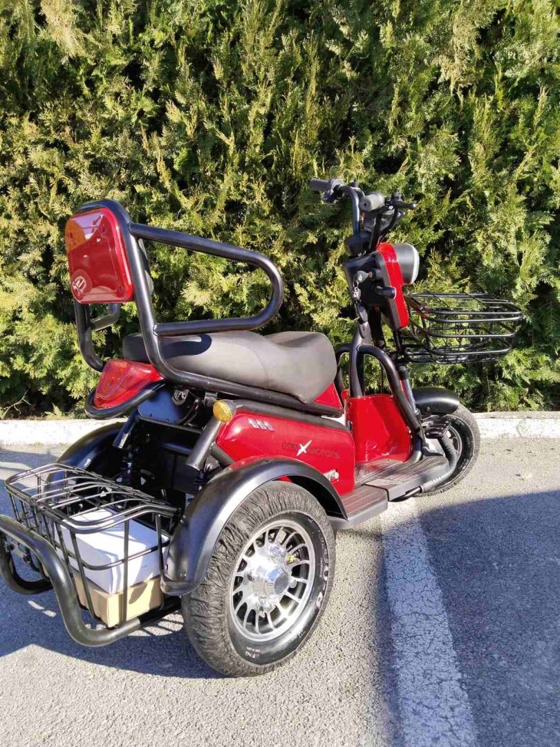 Електрическа триколка MaxMotors Pudding Червена 1800W Двуместна - Image 4