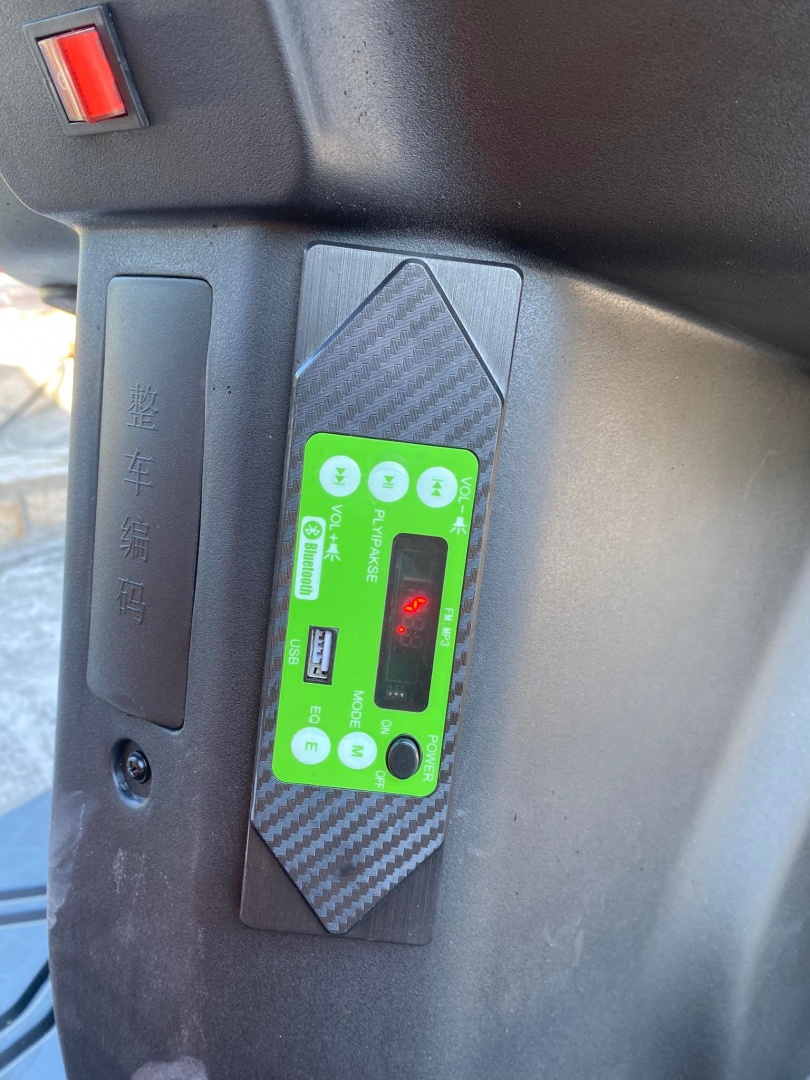 Електрическа триколка с покрив 2000W + USB и радио - Image 7