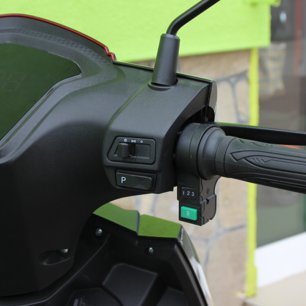 Електрически скутер MaxMotors Power G 3000W Black/Red - Image 8